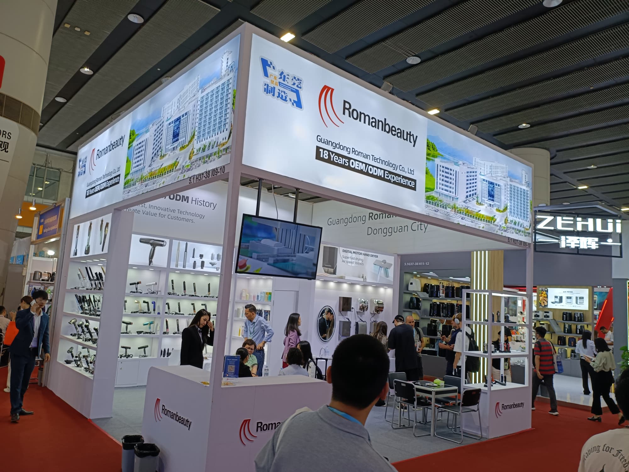 廣交會(huì)特裝太貴？模塊化展臺(tái)，復(fù)用更省錢，兼顧質(zhì)感不降價(jià)