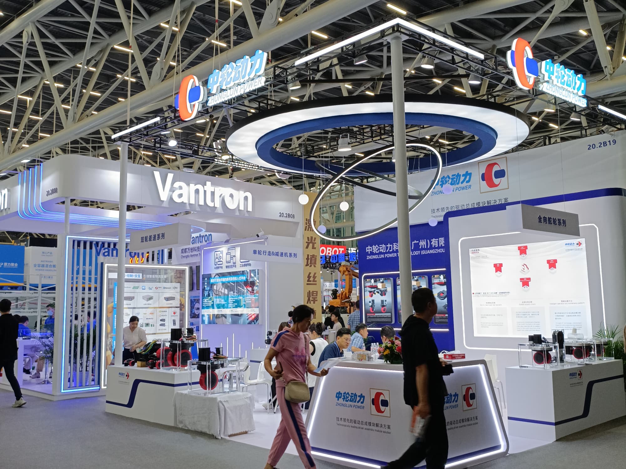 廣州機(jī)器人展專屬：貼合機(jī)器人行業(yè)的科技風(fēng)搭建